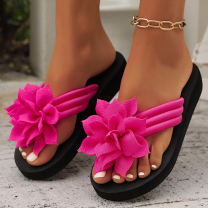 Elegant Floral Sandals Designed for All-Day Comfort